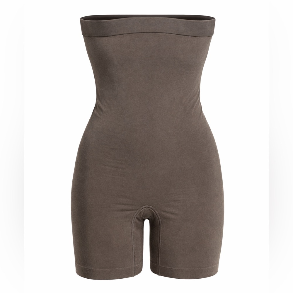 SPANX OnCore Women's L Brown High Waist Mid Thigh Shapewear Tummy Control Shorts